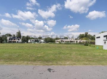 Terreno · 920m² · Lote Terreno en Venta en Hudson Greenville Barrio Privado
