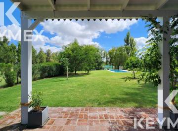 Casa · 120m² · 4 Ambientes · 2 Cocheras · Venta Casa Posada de Los Lagos 3 Dorm.
