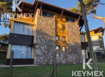Casa · 450m² · 2 Dormitorios · 1 Cochera · Venta Complejo Turistico Villa Gesell Norte