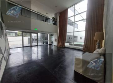 Bodega-Galpón · 1800m² · 40 Ambientes · 60 Cocheras · Venta o Alquiler de Galpón