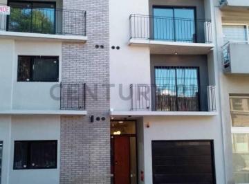Departamento · 62m² · 2 Ambientes · Venta Departamento 2 Ambientes con Terraza Propia – Barracas
