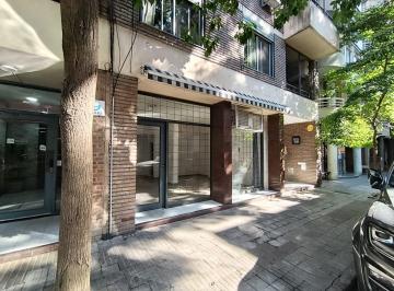 Local comercial · 32m² · Excepcional Local en Venta en La Mejor Zona de Rosario Dorrego 100