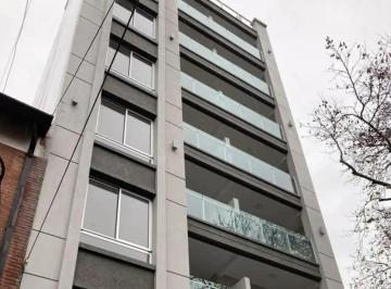 Departamento de 1 ambiente, Villa Luro · Villa Luro. Mozart 100. Monoambiente Frente Balcon " a Estrenar "
