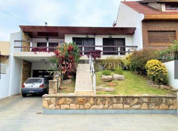 Casa · 295m² · 4 Ambientes · 3 Cocheras · Casa 4 Ambientes Ramos Mejia