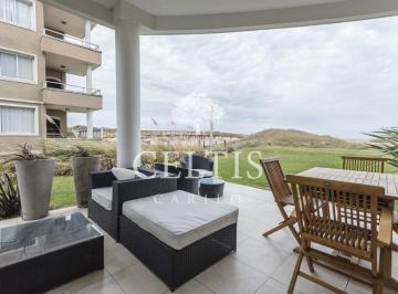 Departamento · 102m² · 4 Ambientes · 2 Cocheras · 4 Ambientes Amueblado en Sea Point