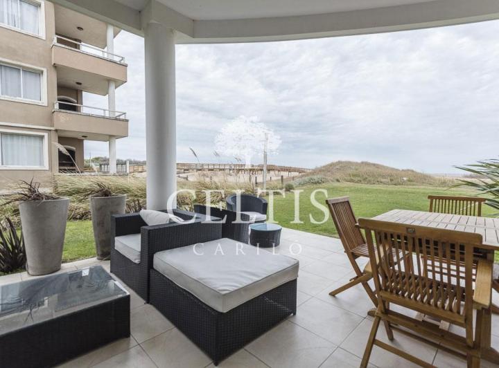 Departamento · 102m² · 4 Ambientes · 2 Cocheras