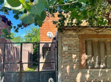 Casa · 85m² · Casa en Garin