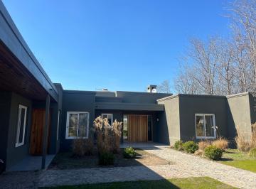 Casa de 6 ambientes, Pilar · Alquiler Enero en El Golf - Estancias del Pilar