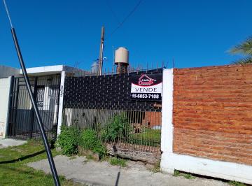 FRENTE · Casa en Venta Sobre Lote Propio, Nuevo Precio!