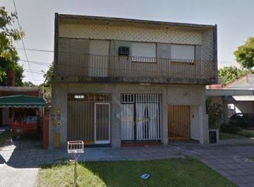 Casa · 162m² · 4 Ambientes · Propiedad Amplia con Departamento y Local a La Venta en Merlo - Bs. As.