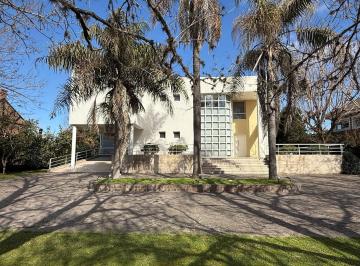 Casa · 350m² · 5 Ambientes · 1 Cochera · Casa en Venta en Armenio Cc, Pilar, G. B. a. Zona Norte