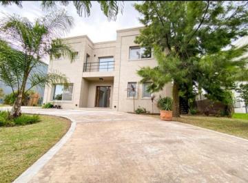 Casa · 225m² · 4 Ambientes · 3 Cocheras · Venta Casa Nuevo Quilmes 4 Ambientes a La Laguna