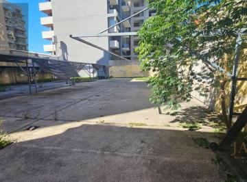 Local comercial · 300m² · Lote Para Construir con Local Hasta 1300 m² en Quilmes Centro