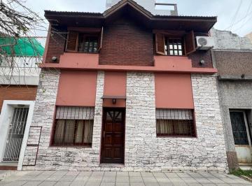 Casa · 100m² · 5 Ambientes · Venta, PH Tipo Casa Al Frente, 5 Ambientes, en 3 Plantas