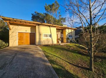 Casa · 108m² · 3 Ambientes · 1 Cochera · Casa 3 Ambientes