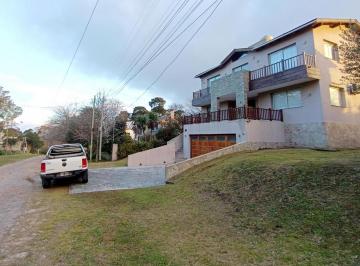 Casa · 265m² · 4 Ambientes · 2 Cocheras · Casa 6 Ambientes Sierra de Los Padres