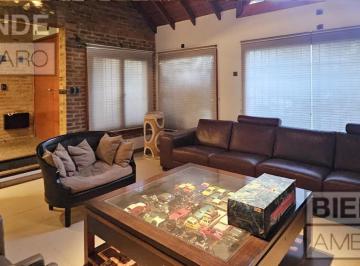 Casa · 253m² · 5 Ambientes · 1 Cochera · Oportunidad Venta Casa — Las Lomas de San Isidro
