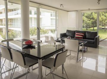 Foto1 · Departamento en Venta en Torre de Categoría de 2 Dorm. en Brava, Punta del Este