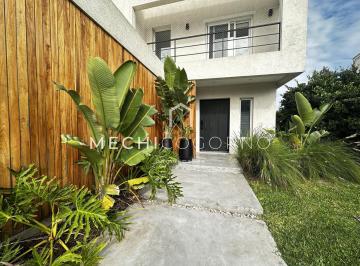 Casa · 167m² · 4 Ambientes · 2 Cocheras · Casa en Venta de 3 Dorm. en Suite en Castaños, Nordelta