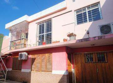 Departamento de 4 ambientes, Córdoba · Departamento Estratégicamente Ubicado a 5 Minutos del Centro en Av Patria