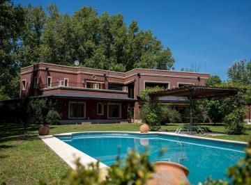 Casa · 513m² · 7 Ambientes · 6 Cocheras · Casa en Venta 7 Ambientes - Haras El Malacate (Exaltación de La Cruz) - 633 m² Cubiertos