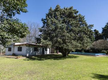 Quinta vacacional · 120m² · 3 Ambientes · 1 Cochera · Casa Quinta en Venta La Plata