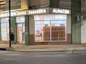 Casa · 102m² · 3 Ambientes · Exc. Local Comercial + Vivienda a 1/c de Av Maipú