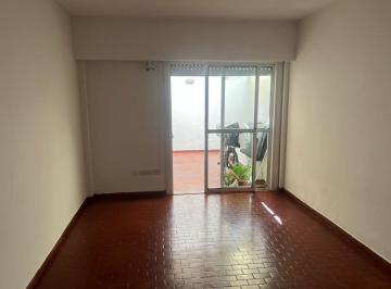 Departamento de 1 ambiente, Rosario · Monoambiente con Patio Salta 2000
