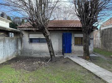 Casa · 70m² · 3 Ambientes · 5 Cocheras · Venta Casa 3 Amb Merlo Financiacion