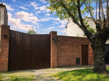 Terreno · 60m² · Hermosa Zona Residencial 8.66x35 con Piscina y Quincho