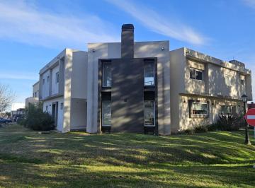 Casa · 260m² · 7 Ambientes · 2 Cocheras · Casa en Venta en Altos de Campo Grande, pilar, del Viso