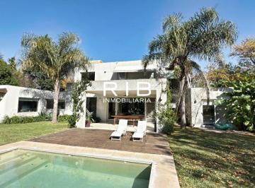Casa de 5 ambientes, Pilar · Propiedad Moderna Sobre 1700 m² - Barrio Privado Villa Rosa