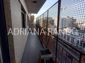 Departamento de 3 ambientes, Flores · Departamento de 3 Ambientes Al Frente Excelente Ubicación