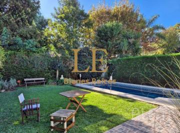 Casa · 180m² · 4 Ambientes · 3 Cocheras · Venta Casa en Aranjuez Country Club