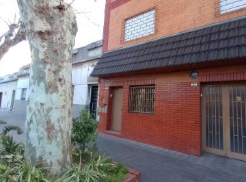 PH de 5 ambientes, Liniers · PH de 5 Ambientes Al Frente con Garage Mas Of/deposito y Taller (Venta en Blok)