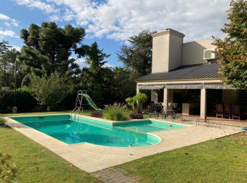 Quinta vacacional de 5 ambientes, 20 de Junio · Casa Quinta en Venta - Apta Crédito 20 de Junio