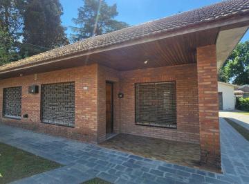 Casa · 253m² · 5 Ambientes · 2 Cocheras · Casa Amplia a La Venta en Libertad, Merlo - Bs. As.