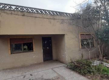 Casa · 120m² · 1 Cochera · Amplia Casa Americana en Venta. Ituzaingo Norte