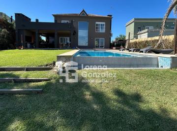 Casa · 197m² · 5 Ambientes · 4 Cocheras · Casa en Venta El Canton