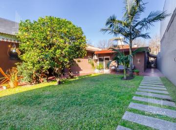 Casa · 391m² · 8 Ambientes · 4 Cocheras · Venta Casa de 8 Ambientes Excelente Lote en Zona Residencial de General Pacheco