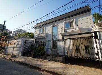 Casa de 6 ambientes, Tres de Febrero · Casa en Venta de 4 Dorm. C/ Cochera en Ciudad Jardín Lomas del Palomar