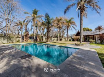 Casa · 246m² · 9 Ambientes · 6 Cocheras · Venta - Casa de 5000 m², con 3 Dorm., Quincho y Piscina - Barrio Los Olmos, Roldán.