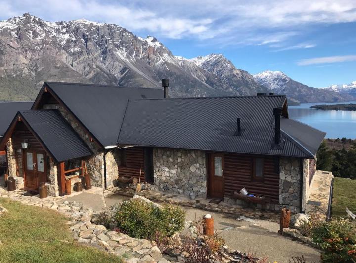 Casa · 240m² · 3 Dormitorios · 1 Cochera