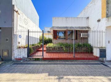 Casa de 6 ambientes, La Plata · 37 E/ 27 y 28 Casa en Venta de 5 Dorm. y Pileta en La Plata.