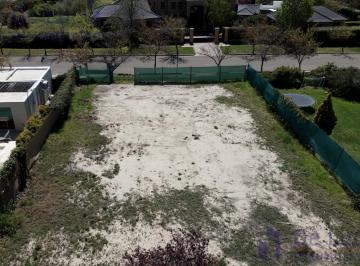 Terreno · 600m² · Lotes en Venta en B°las Candelas - Chacras de Coria