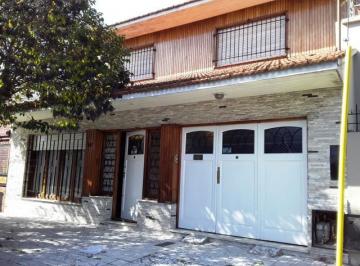Casa de 3 ambientes, Quilmes · Chalet en Venta