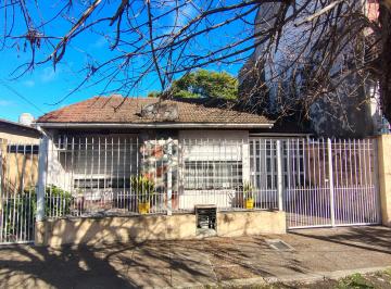 Casa de 3 ambientes, Almirante Brown · Chalet en El Centro de Longchamps