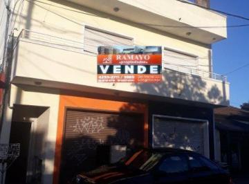 Local comercial · 190m² · 5 Dormitorios · Casa y Locales, Excelente Ubicación, a 300 m Estación Longchamps, Venta