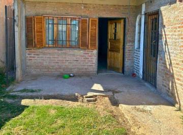 Casa · 56m² · 7 Ambientes · 1 Cochera · Casa + Departamento, Amplio Lote, Escritura Cerca Estación Longchamps, Venta