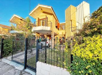 Casa · 100m² · 3 Dormitorios · 1 Cochera · Casa en Venta!